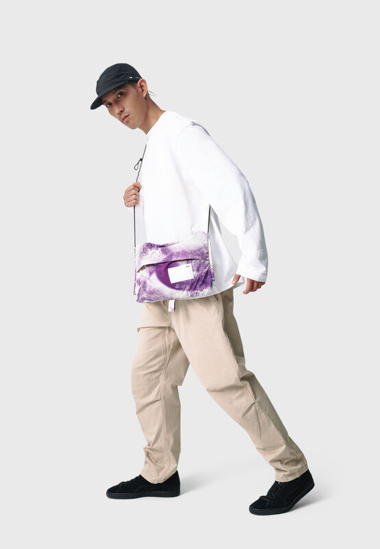 IAA PACKABLE CAGOULE - model