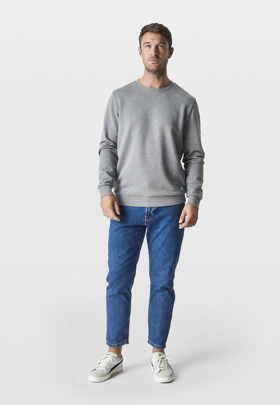 MICRO DOT SWEAT CREW - model