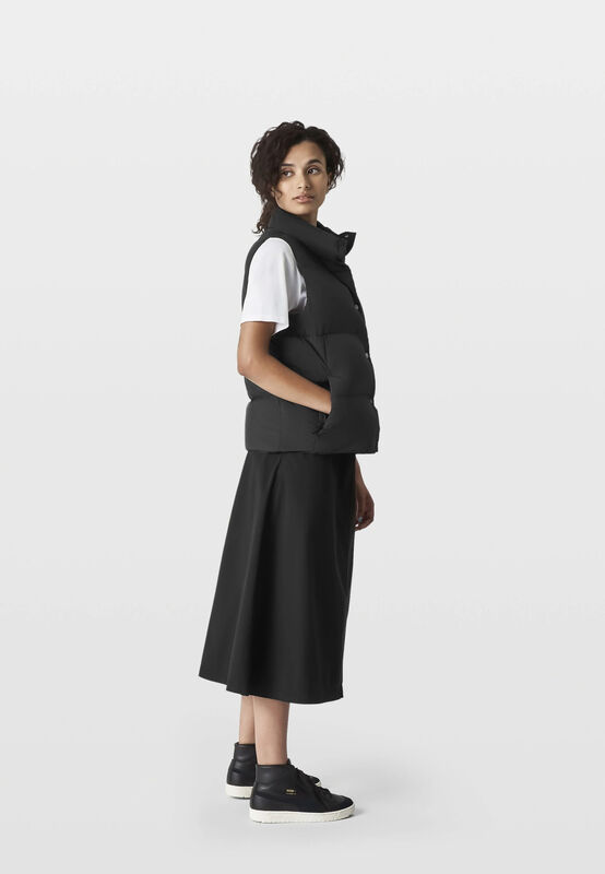 CORE TAG INSULATION GILET - model