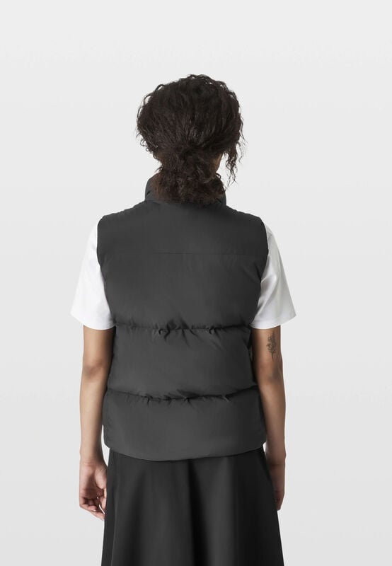 CORE TAG INSULATION GILET - model