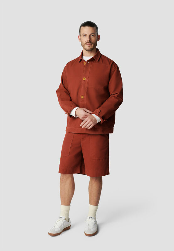ARC HYBRID SHIRT - model