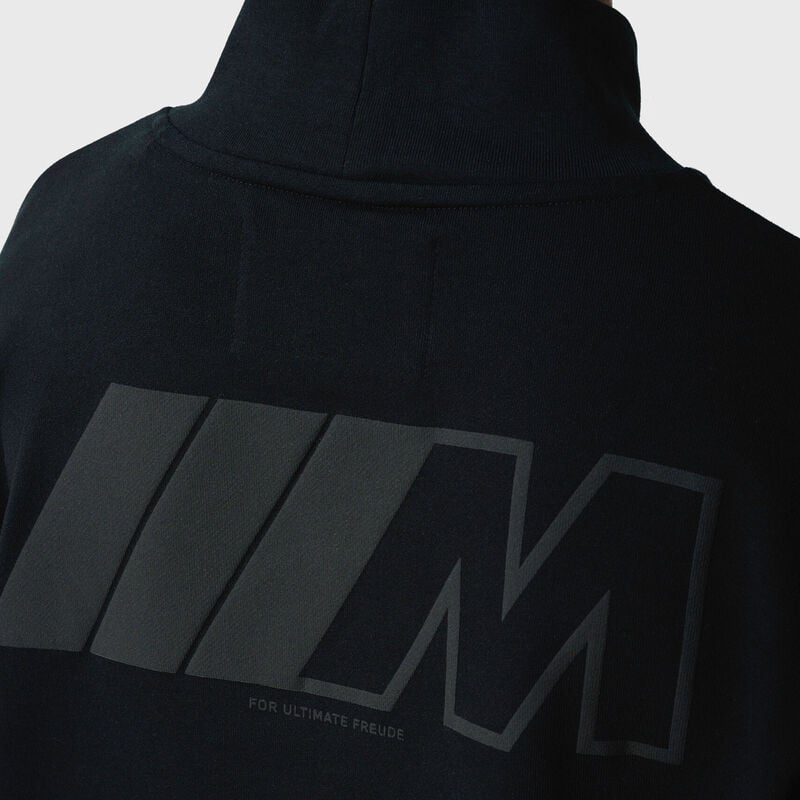 HIGH NECK M CREW - model