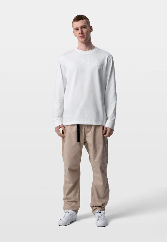 ARC OVERSIZED LS T-SHIRT - model
