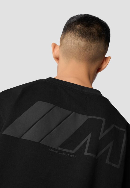 REVERSE M LS OVERSIZED T-SHIRT - model