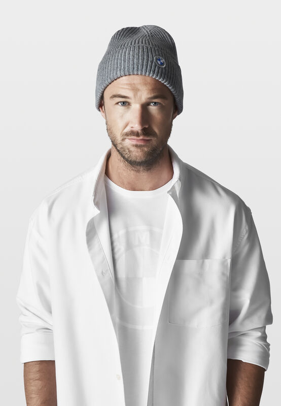 MICRO DOT BEANIE - model