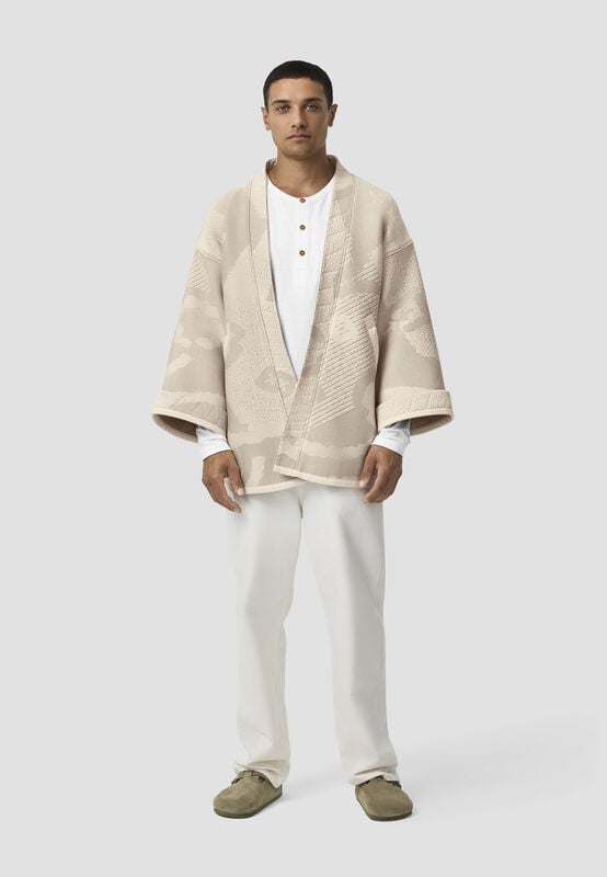 ARC BYBORRE KIMONO - model