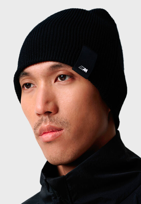 LABEL M BEANIE - model