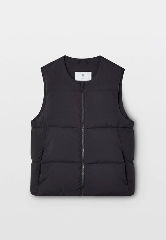 BMW Core Tag Insulation Gilet 24ss - BMW Lifestyle - Black XXL for males - 8719203296906 - Fuel For Fans F1 Merchandise store