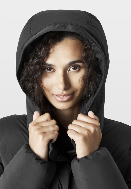 CORE TAG INSULATION HOODIE JACKET - model