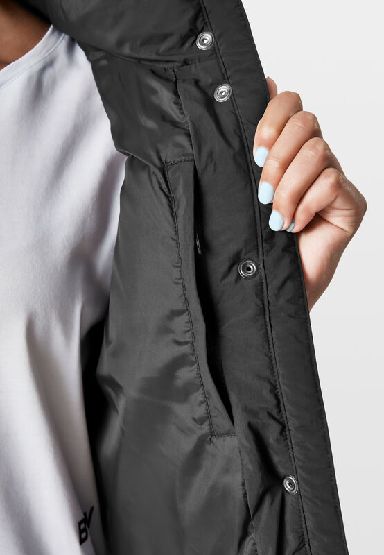 CORE TAG INSULATION GILET - model