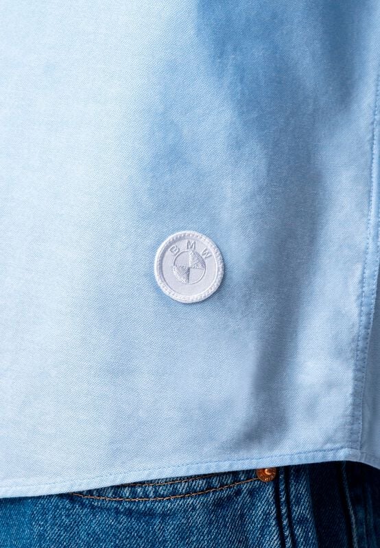 LONG SLEEVE SHIRT - model