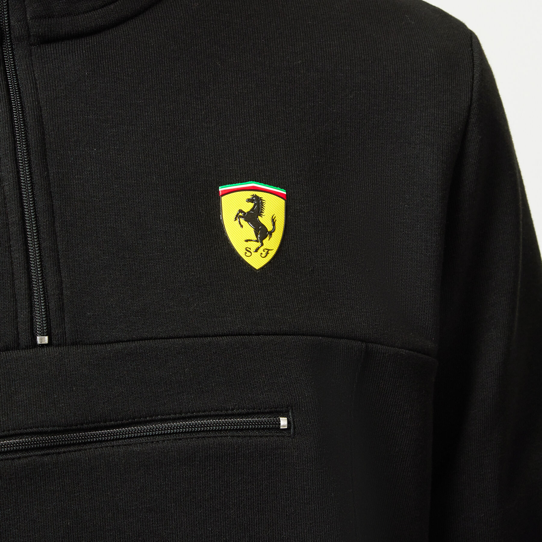 Logo 1/4 Zip Sweater - Scuderia Ferrari F1 | Fuel For Fans