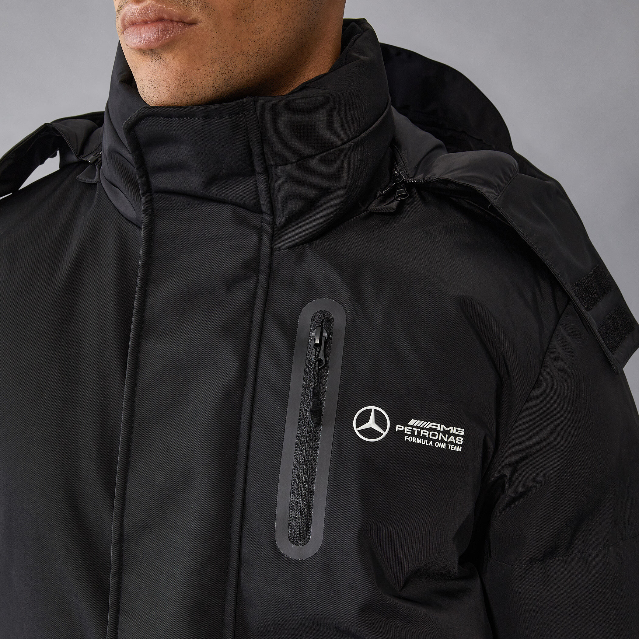 Mercedes benz windbreaker on sale