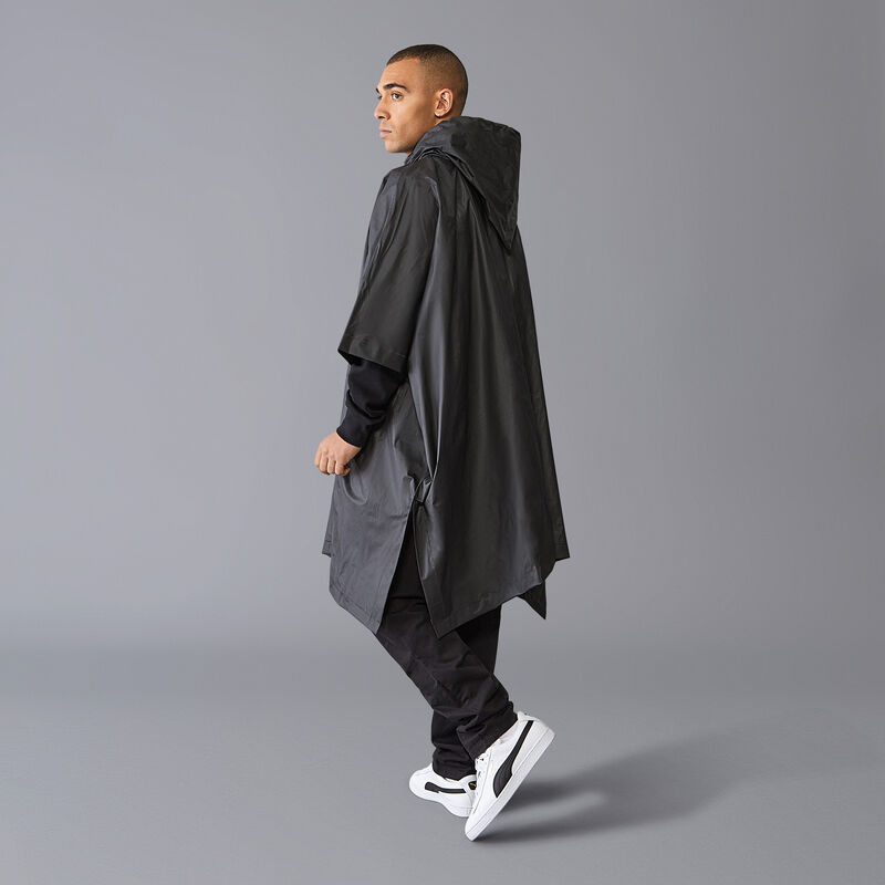 F1 FW LOGO PONCHO - black