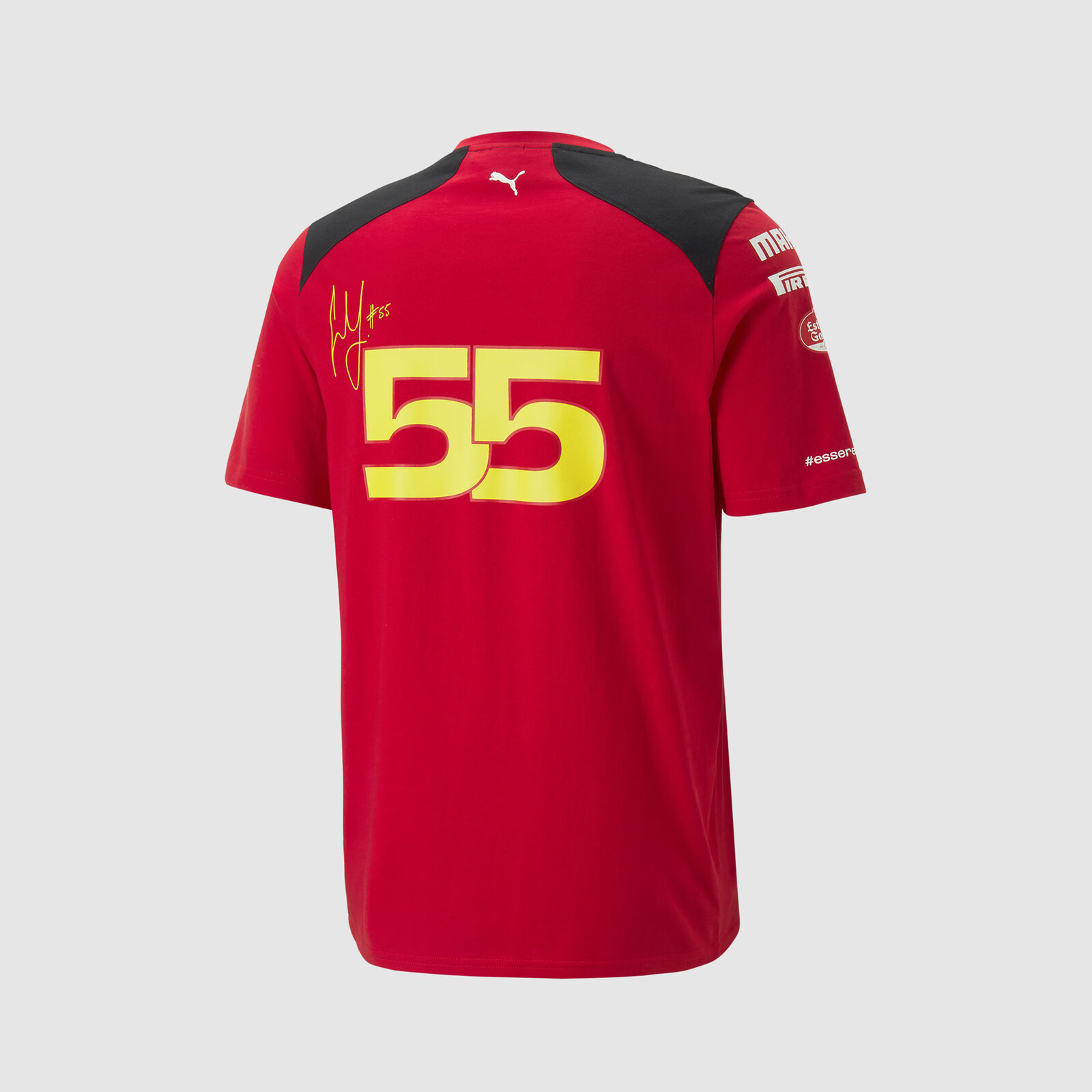 Fans de Sainz? ¡Ya disponible su camiseta oficial de Ferrari!