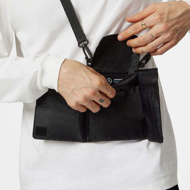 MAPF1 FW TRAVEL POUCH - black