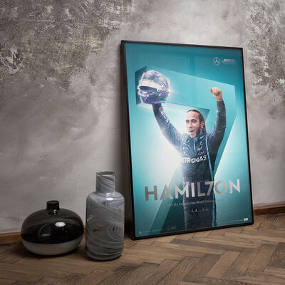 Lewis Hamilton 7e kampioenschapswinnaar Poster - Verzamelaarseditie