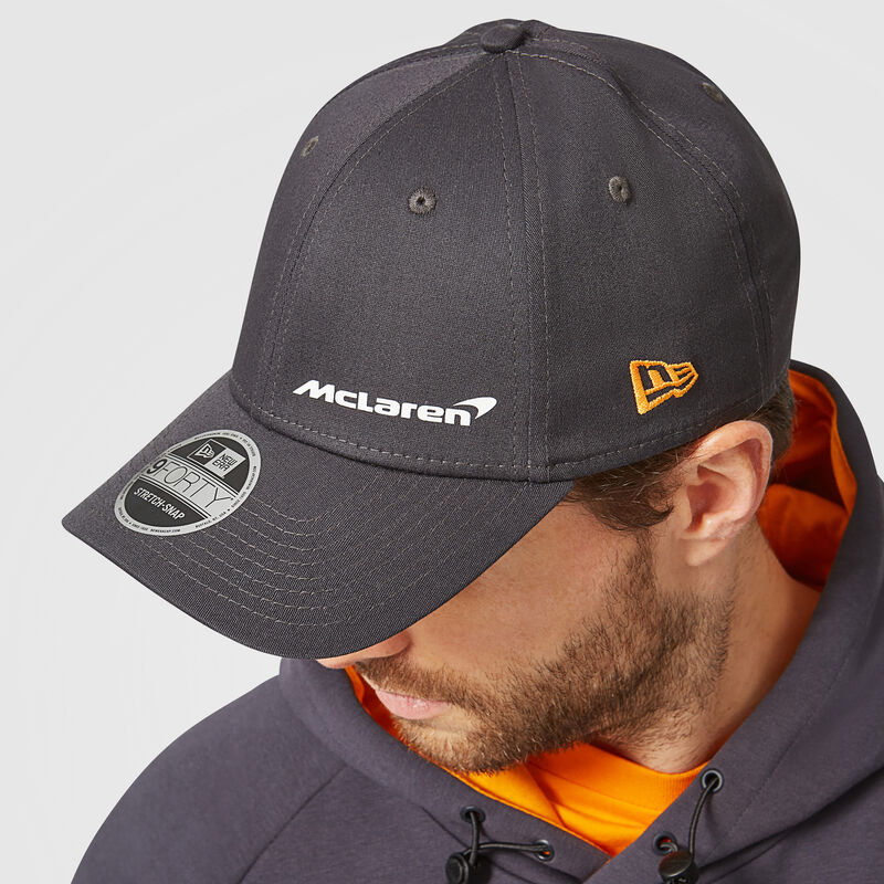 MCLAREN ESSENTIALS 940SS CAP - Antracit