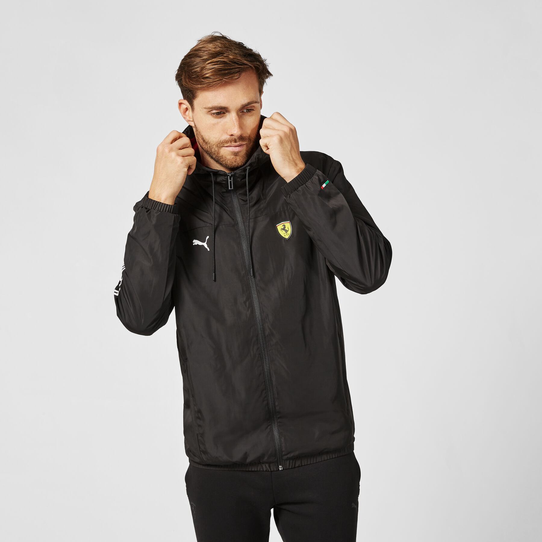 Black sale puma windbreaker