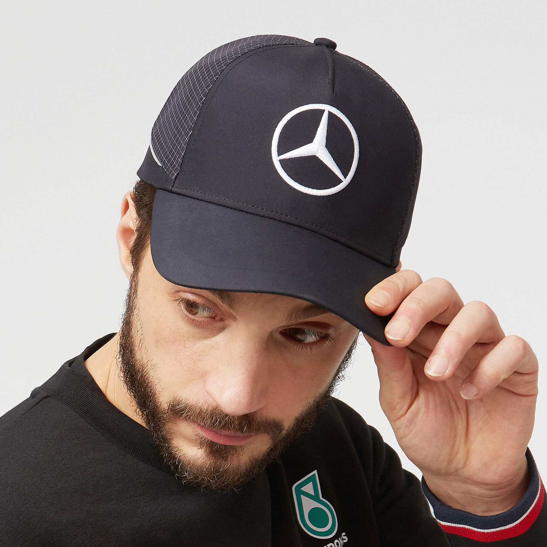 Petronas hat outlet