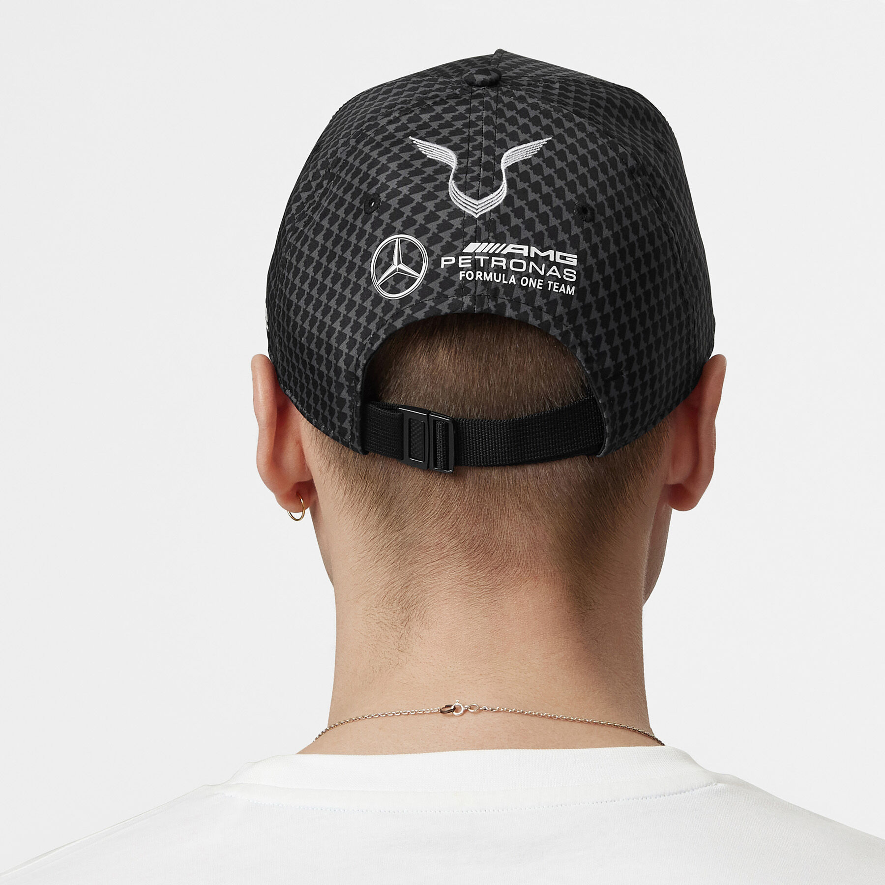 Mercedes benz hot sale hat lewis hamilton