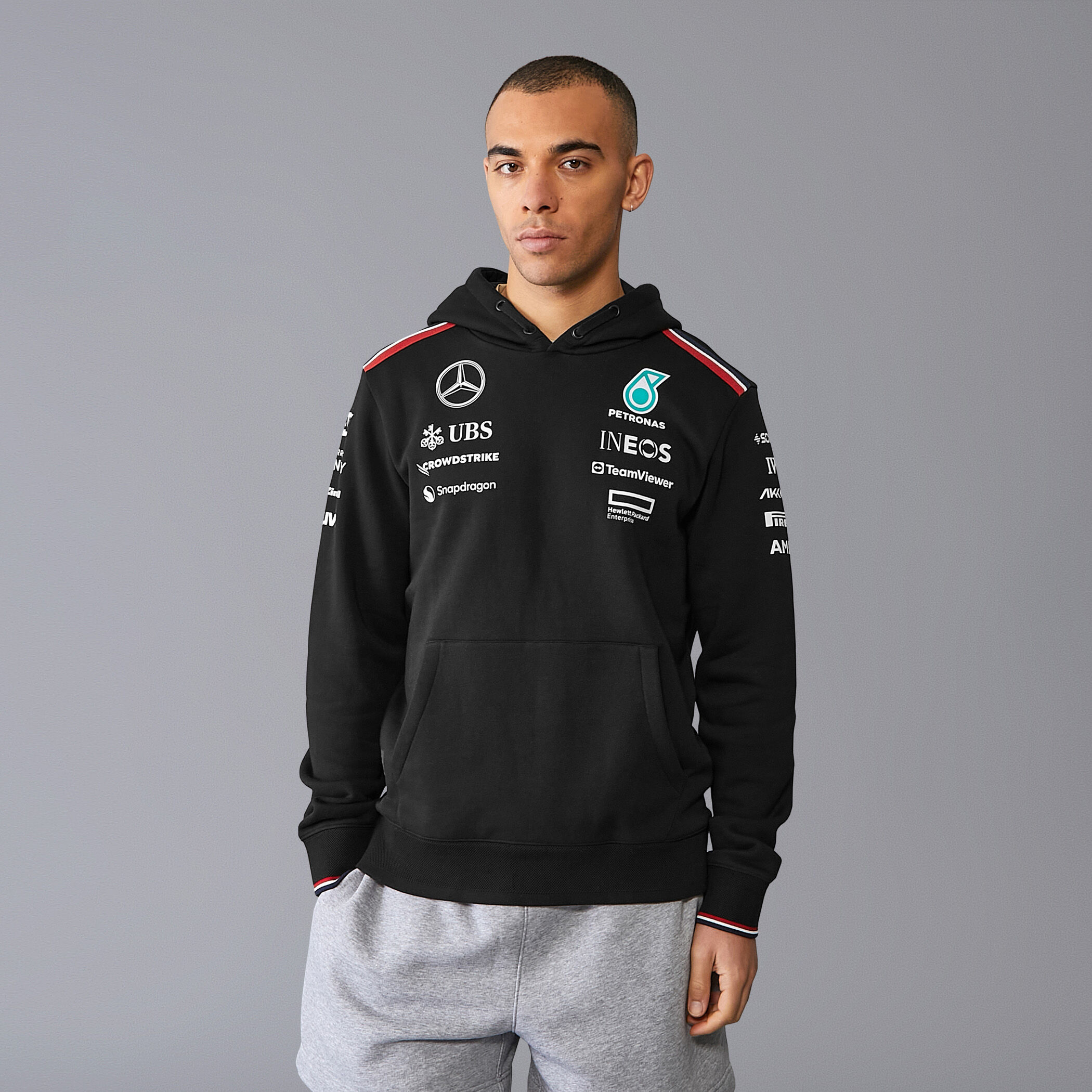 Sudadera con capucha del equipo 2024 Mercedes AMG F1 Fuel For Fans