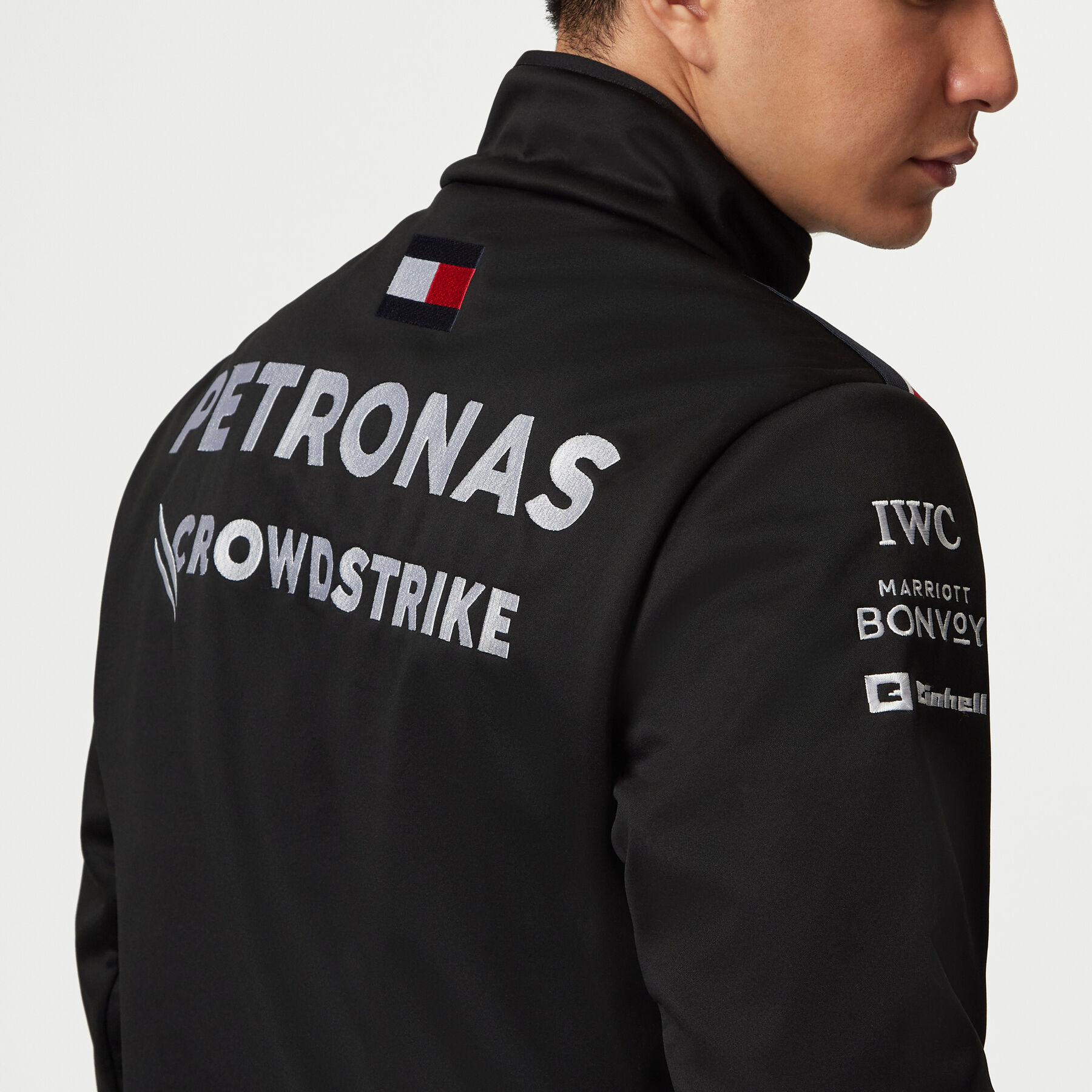 Chaqueta softshell del equipo 2023 Mercedes AMG F1 Fuel For Fans