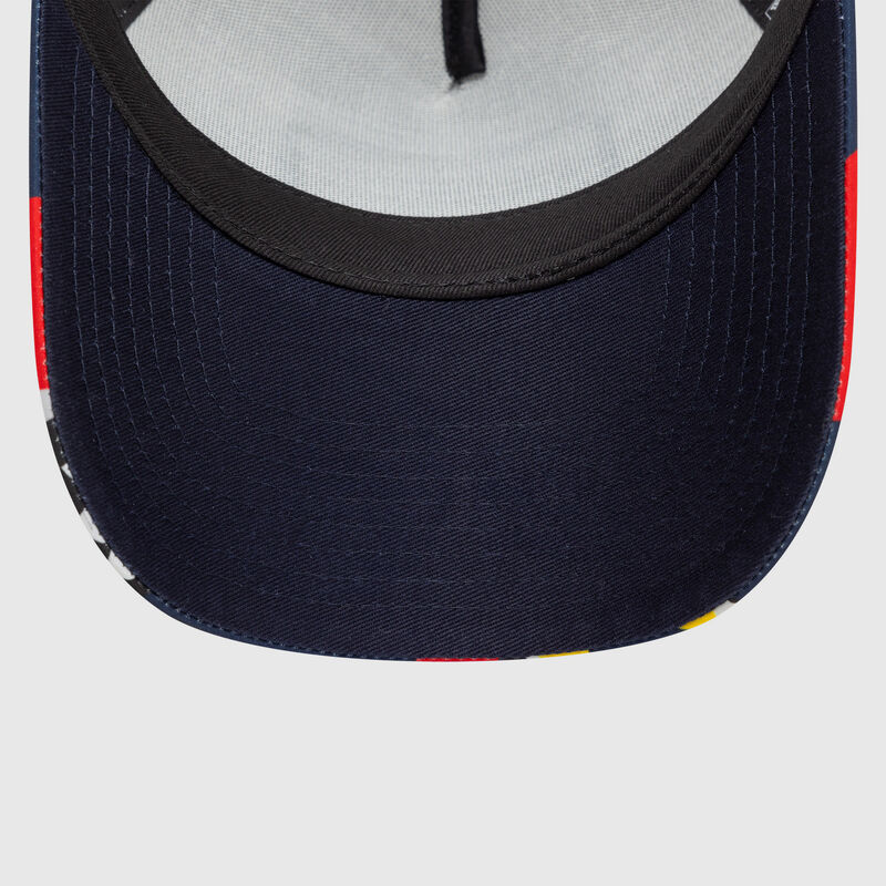 RBR ABSTRACT EF TRUCKER - white