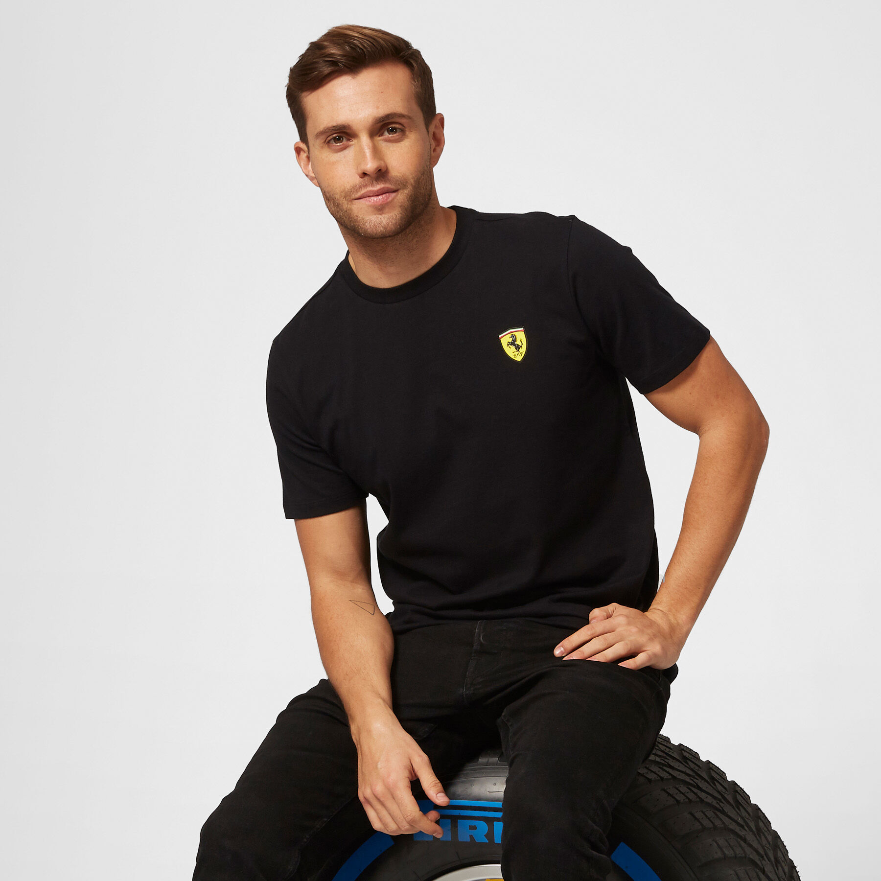 scuderia ferrari f1 merchandise