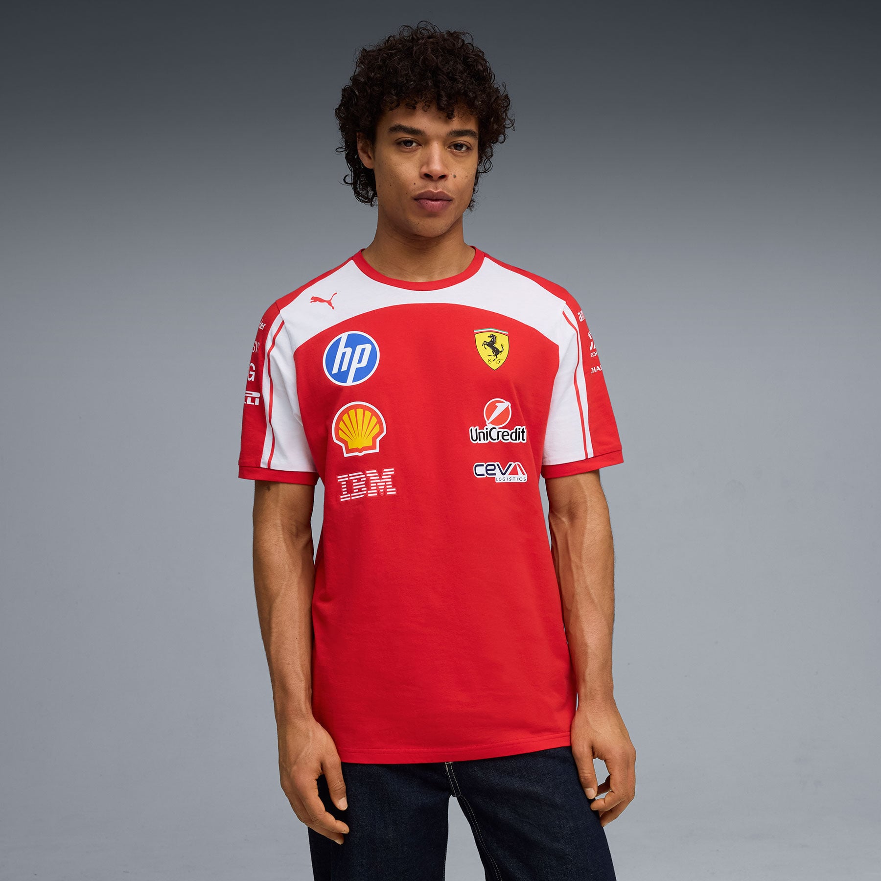 Formula 1 Ferrari Team Tシャツ 赤 Puma PUMA 2026 Team T-shirt - Scuderia Ferrari F1 | Fuel For Fans