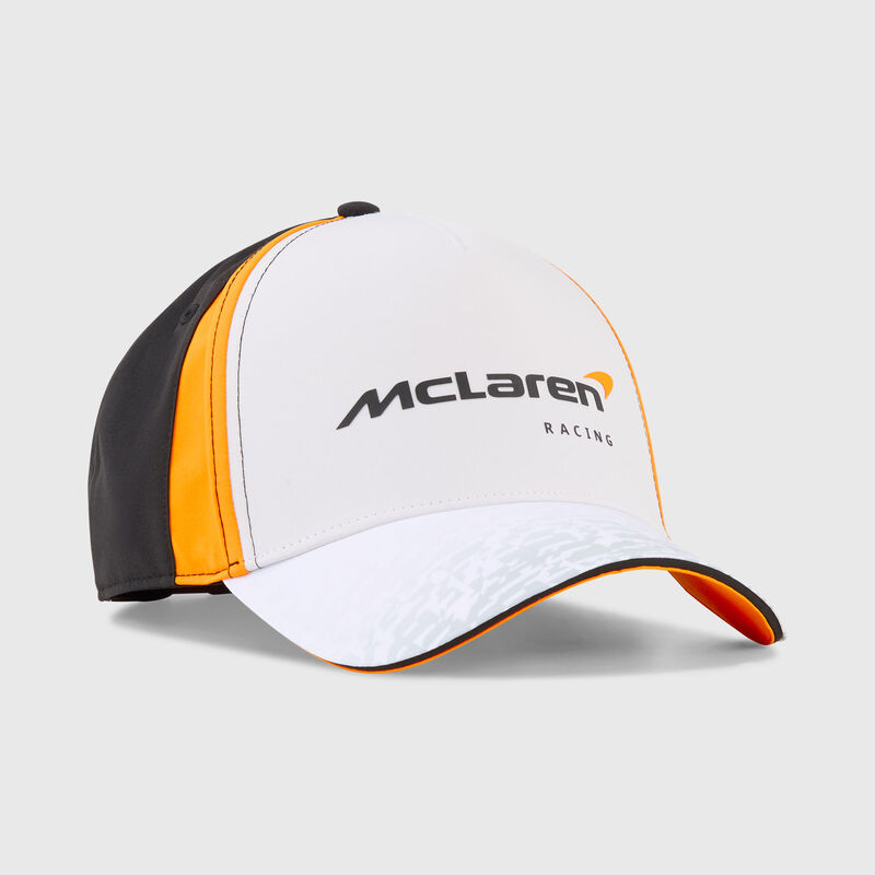 PUMA Graphic Cap 2026 - McLaren Racing - Puma black ONE SIZE - 4070032202099 - Fuel For Fans F1 Merchandise store