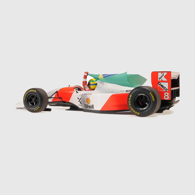 SENNA AUS GP 93 CAR 1:18 - white