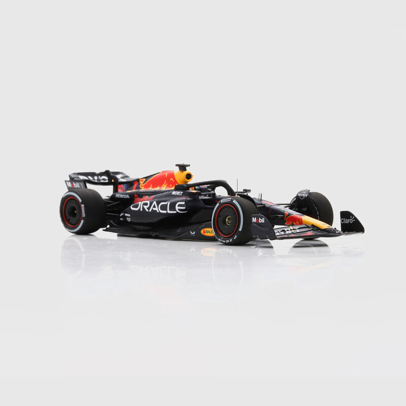 RBR VERSTAPPEN 1:43 SCALE MODEL CAR - black