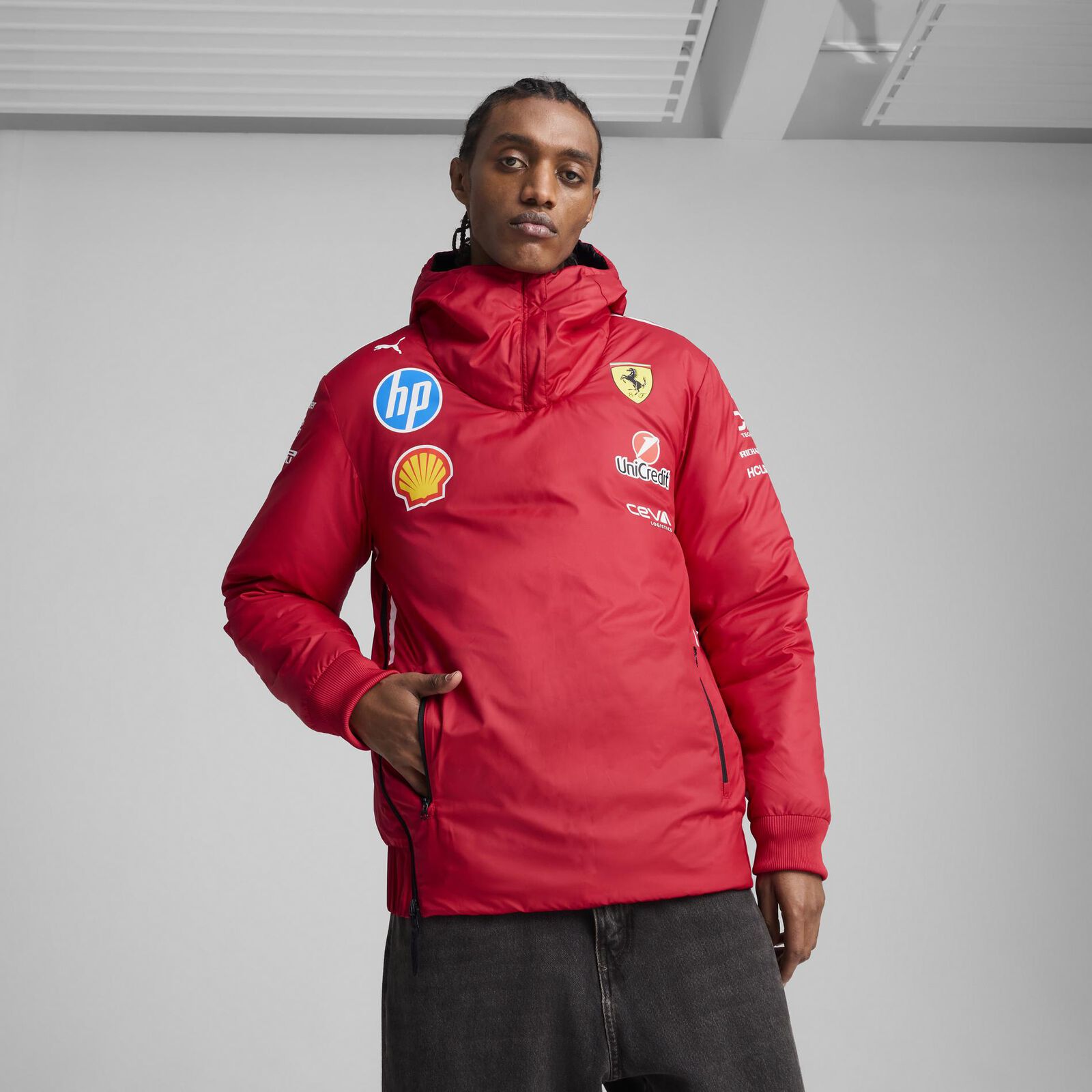 PUMA Chaqueta reversible 2025 Team - Scuderia Ferrari F1 | Fuel For Fans