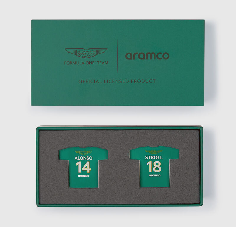 AMF1 FW DRIVER NUMBER PIN BADGES 2PCK - multicolor