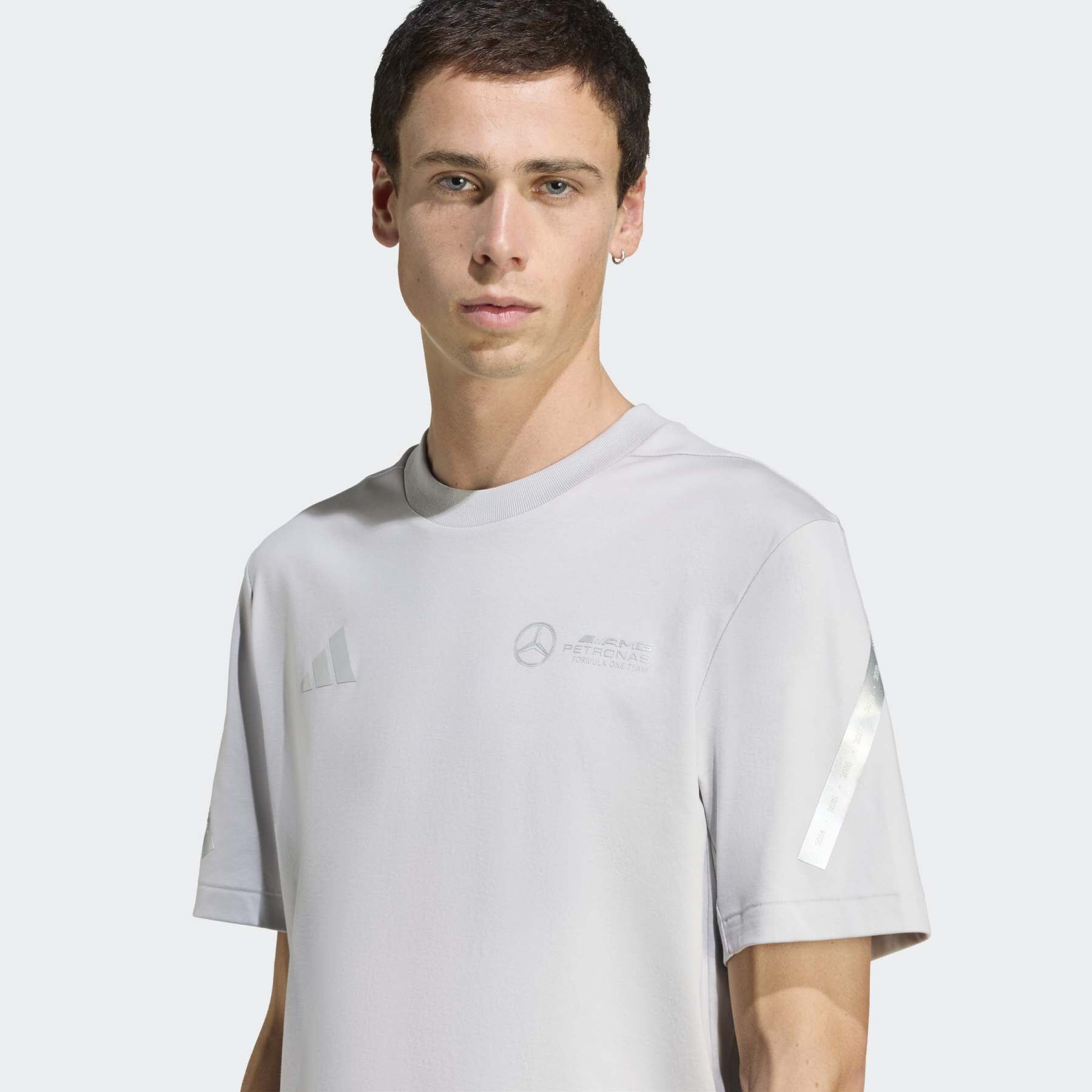 adidas Silver Arrows T-shirt - Mercedes-AMG F1 | Fuel For Fans