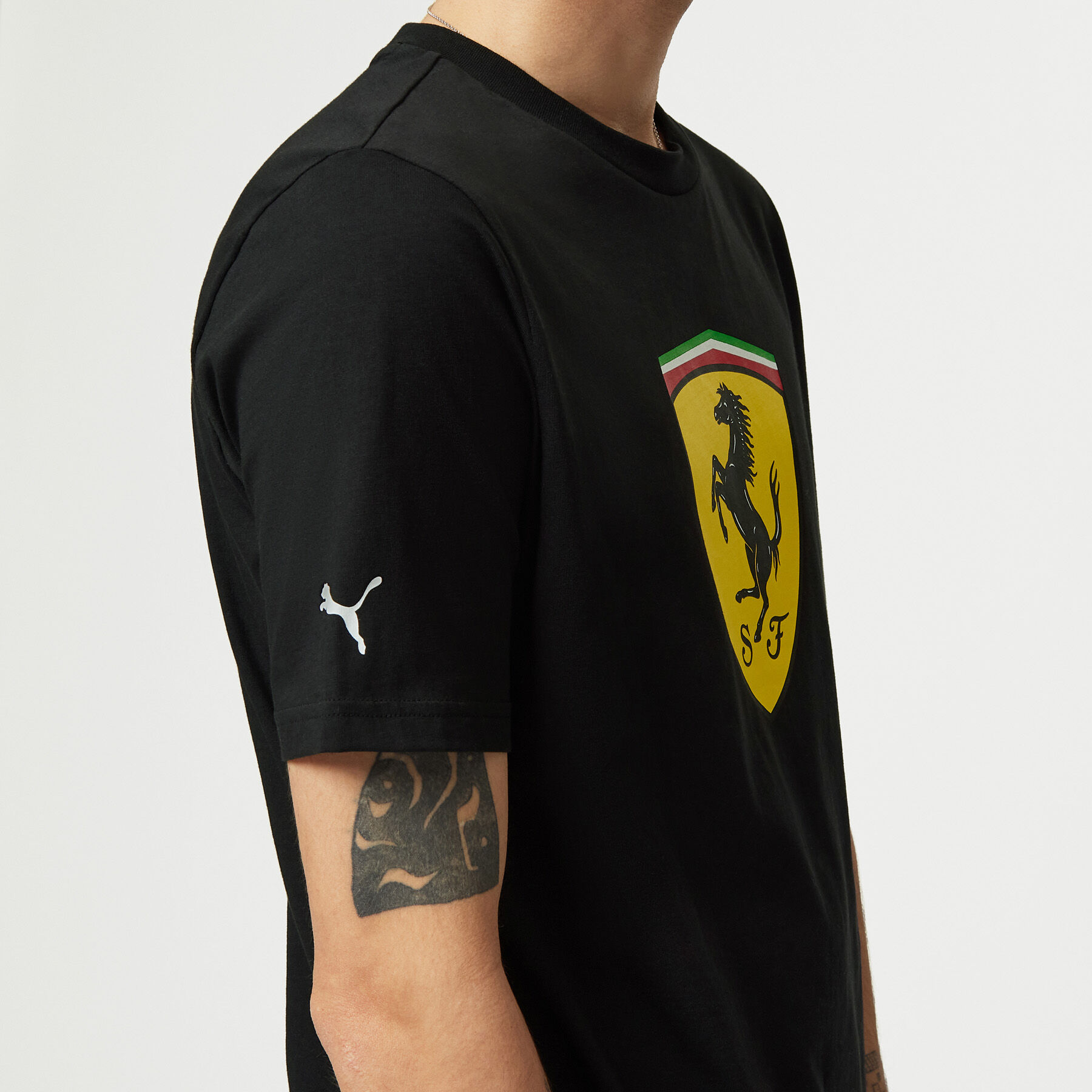 Ferrari shirt best sale logo
